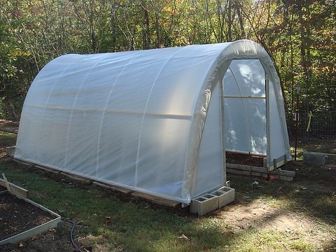 hoop-house-const-41.jpg