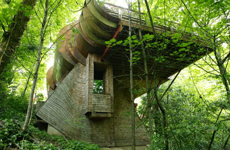 organic-curved-rural-home.jpg