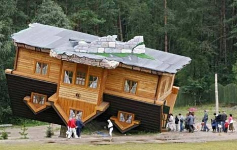 Upside-Down-House6