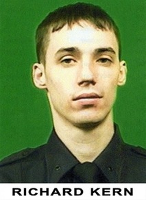 capt.ac8b2fcb2bb849799edc5def6e8dbc5f.police_assault_nyr101.jpg